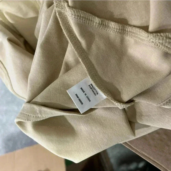 Superdown  Kayla Tee - Picture 5 of 7